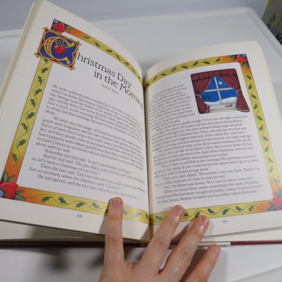 ME Believe Christmas Treasury Hardback Collectible Book (full size) - Picture 13 of 15